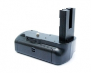 Battery Grip for Nikon D5000