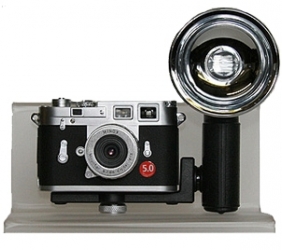 Minox Leica M3  5.0 MP Digital Classic Camera with Flash