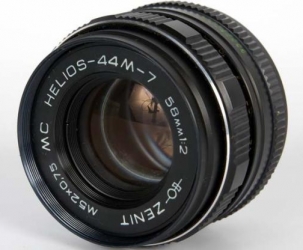 Helios 44M-7 58mm F2 Lens for M42