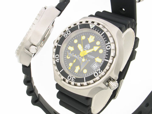 Profi combat diver GMT Fly-back 1000m water resistant Helium SAFE SAPHIRE glass T0076