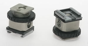 Hot Shoe" Adapter (pc socket for sync cable)"