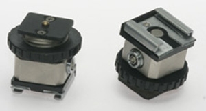 Hot Shoe" Adapter "Universal" (pc socket for sync cable)"