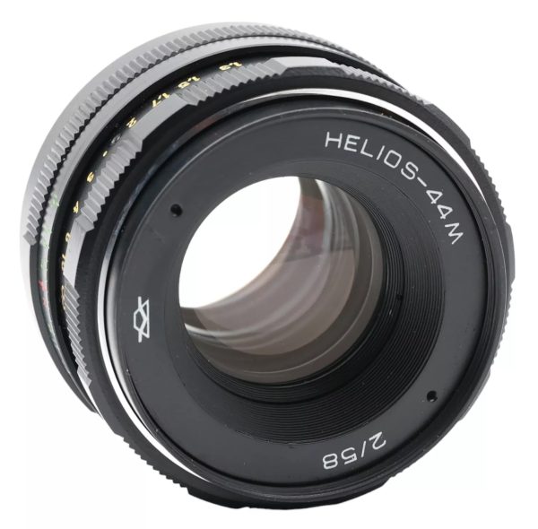Helios 44M 58 mm f/2 Vintage Portrait Lens — the Swirly-Bokeh Legend
