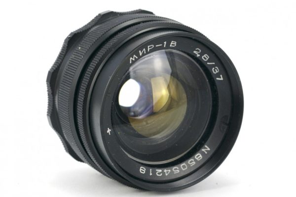 Mir-1V 37 mm f/2.8 — award-winning Soviet wide-angle lens with iconic character