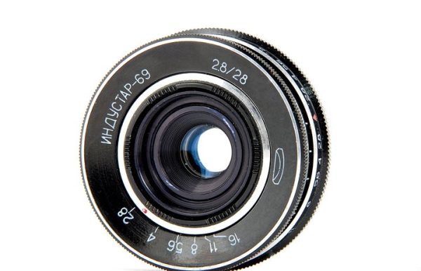 Industar-69 28mm f/2.8 Soviet M39 Mount Compact Wide-Angle Lens for Mirrorless Cameras Vintage Look for Street & Travel Photography